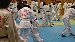 7F281892-6F9E-47AA-BA18-595D79F327FB